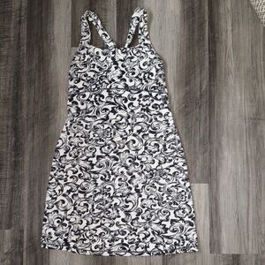 Title Nine large athletic dress womens tennis golf sports black white swirls